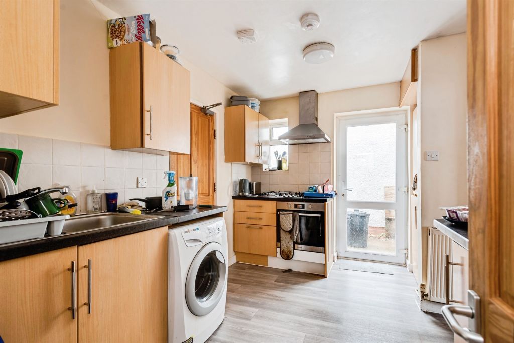 Property photo 2 of 12