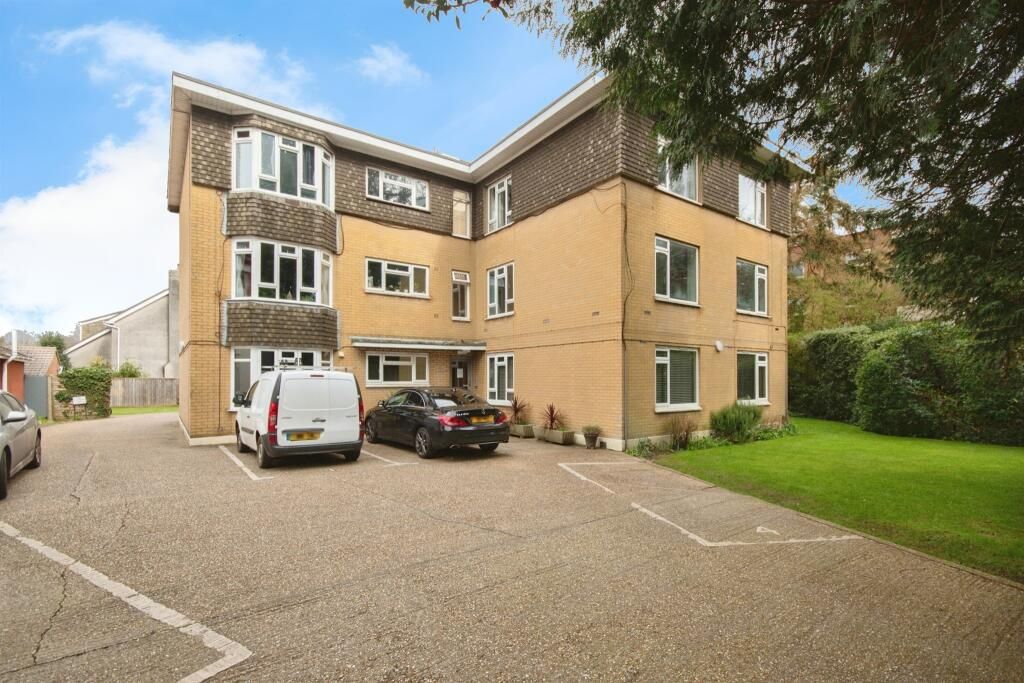 Property photo 1 of 14