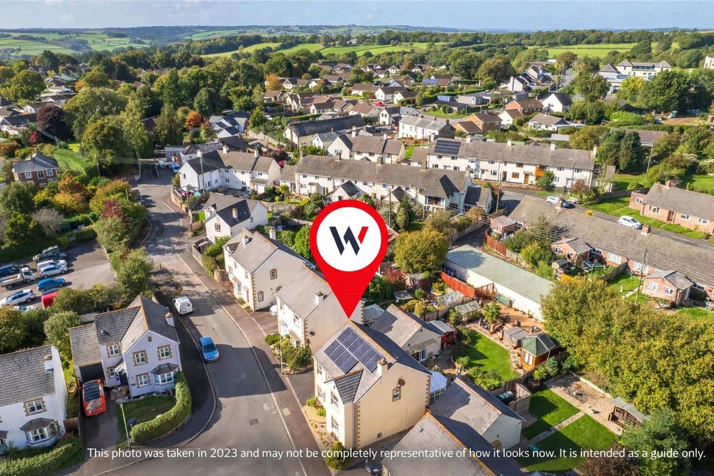 Property photo 2 of 27 2 - Picture No. 60