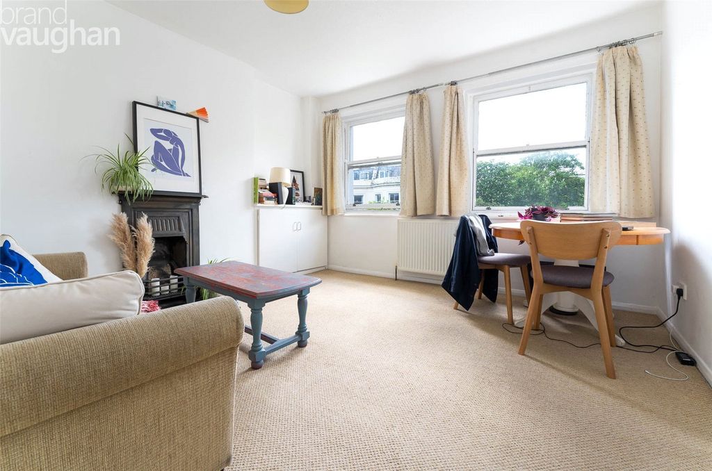 Property photo 2 of 7 Picture No. 05