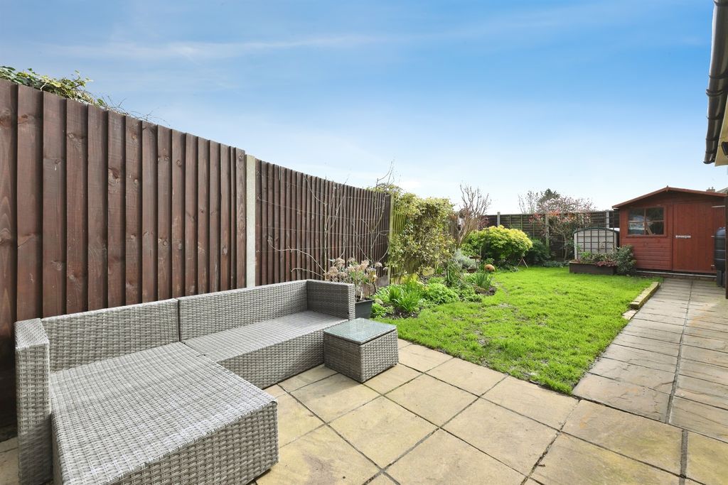 Property photo 3 of 20