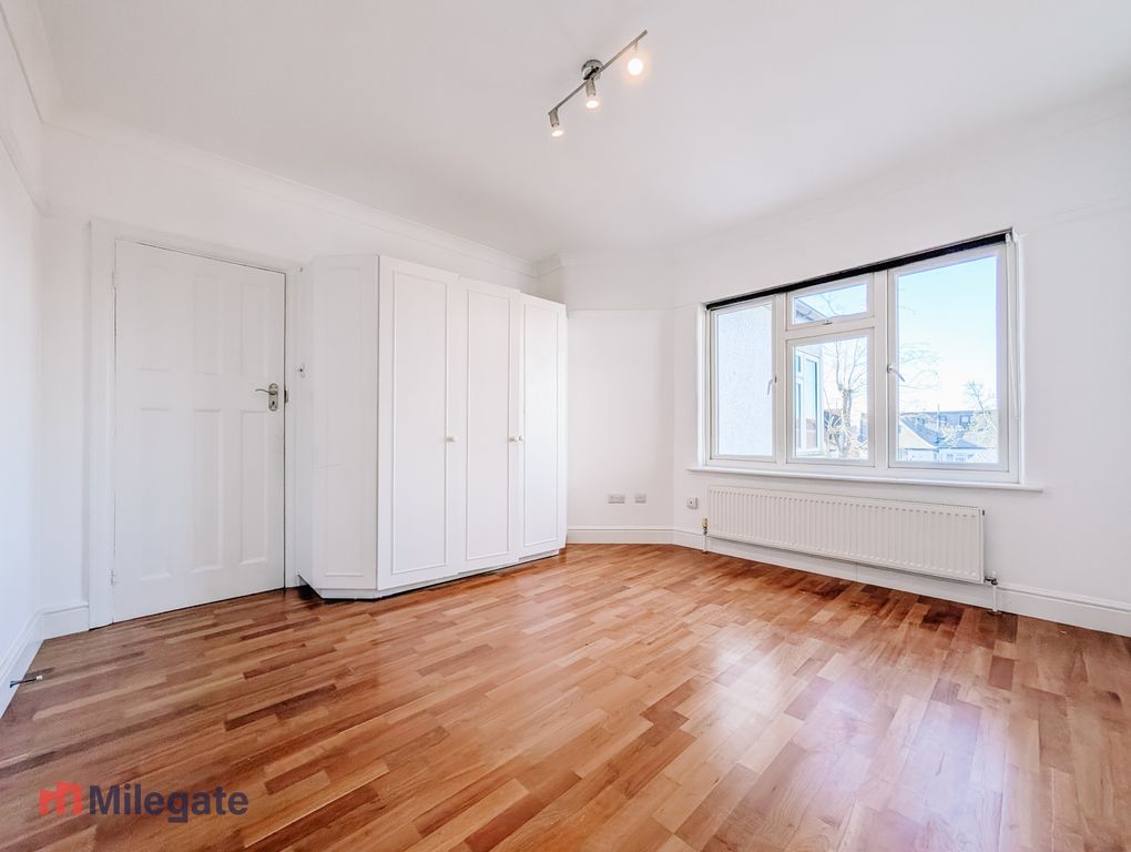 Property photo 2 of 11 Photo 2