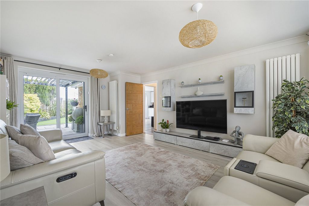 Property photo 3 of 18 Reception Room