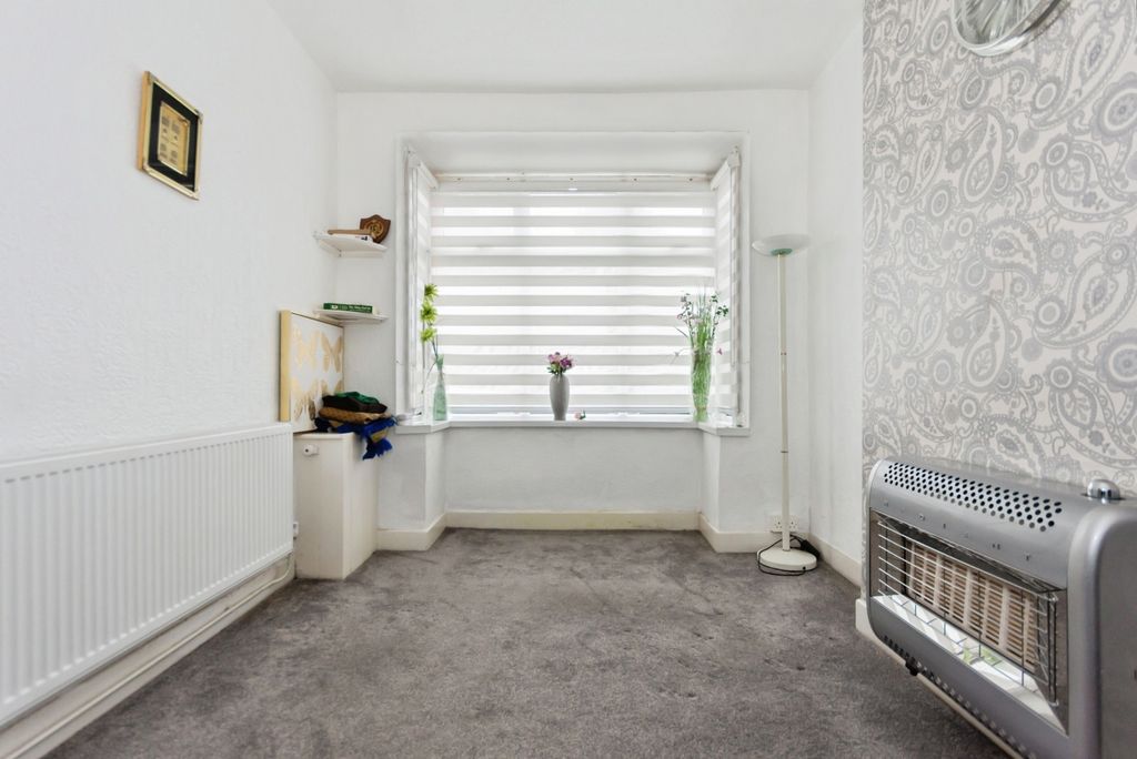 Property photo 3 of 14 Pbox-Img.Jpg