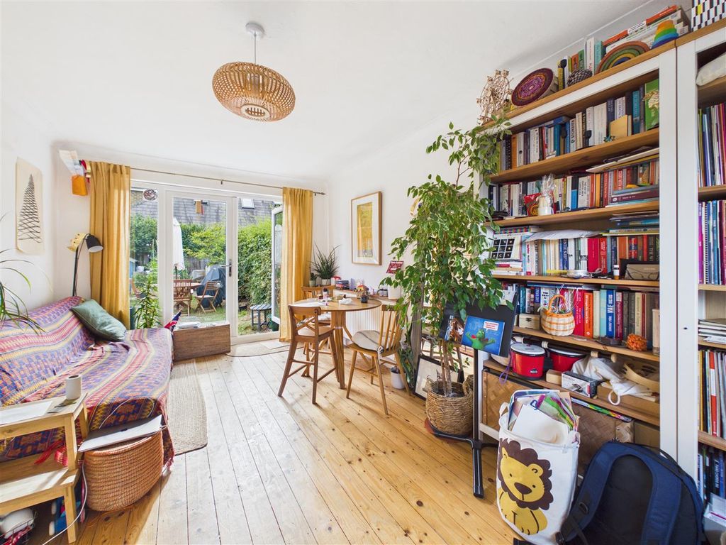 Property photo 2 of 14