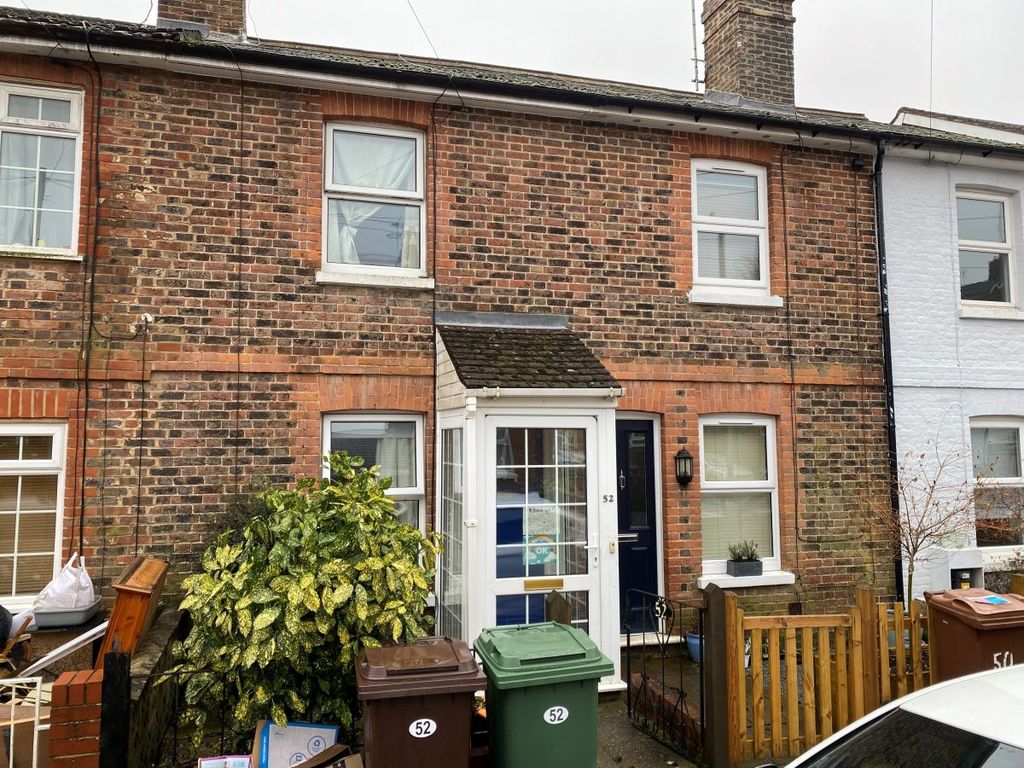 Property photo 1 of 8 2 Bed Unfurnished Terraced