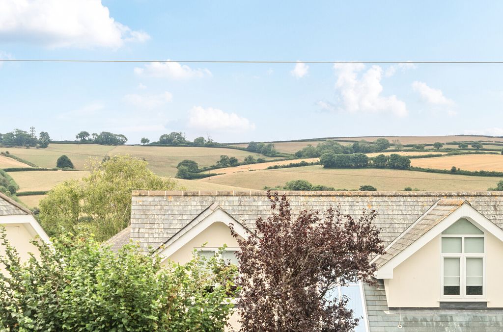 Property photo 3 of 24 1342299-18-68A5A9...