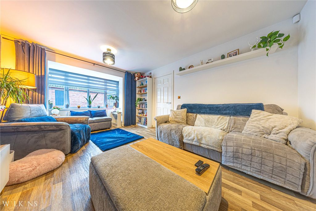 Property photo 3 of 29 Picture No. 02