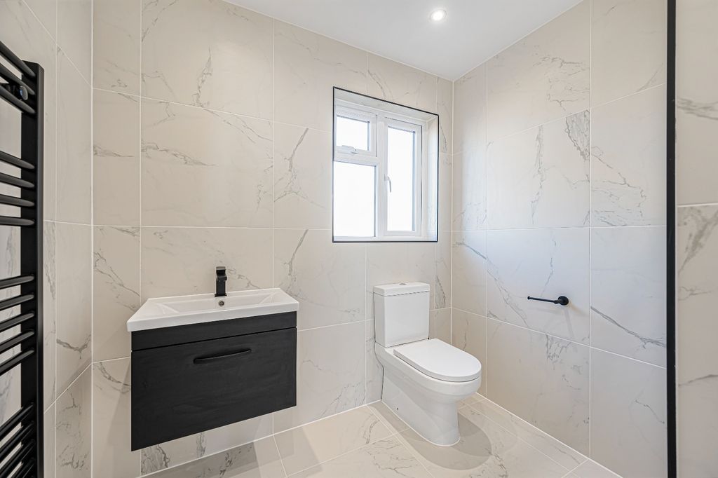 Additional image 25 of 4 bed detached house for saleSouth Coast Road, Telscombe Cliffs, Peacehaven, East Sussex BN10