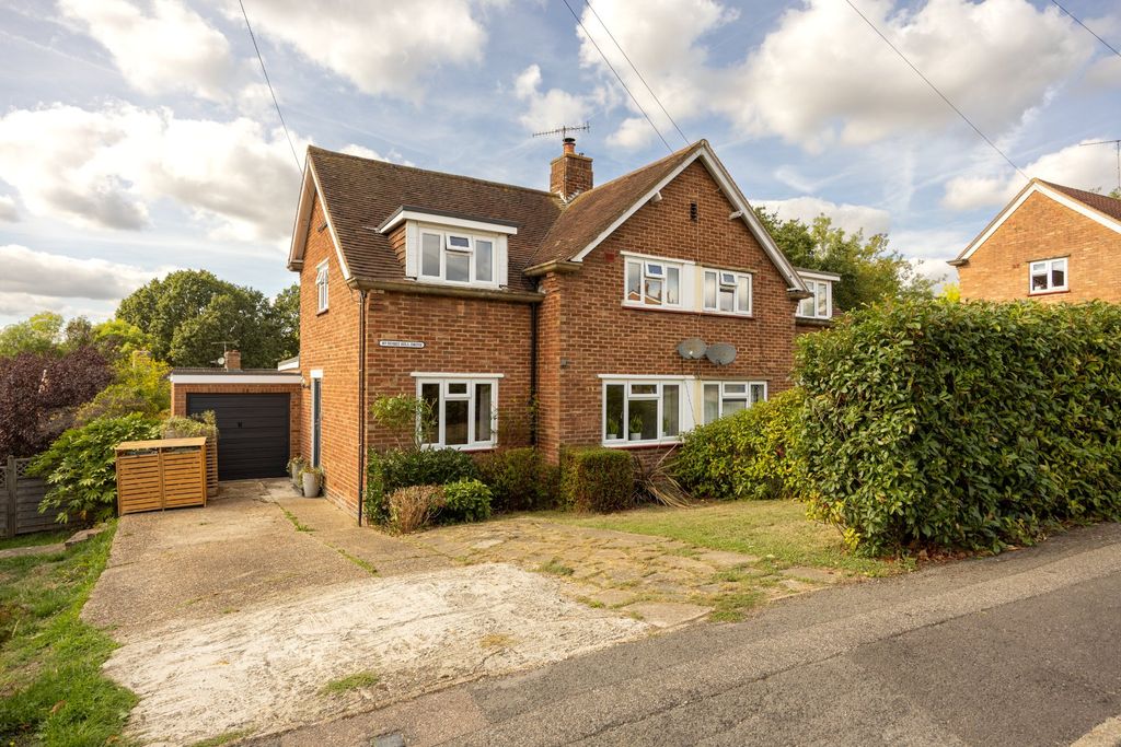 Property photo 1 of 39 Picture No. 02