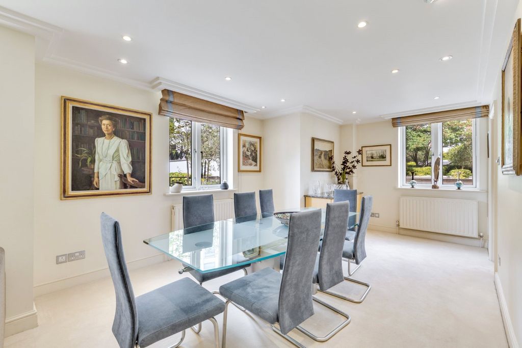 Property photo 3 of 28 Picture No. 18