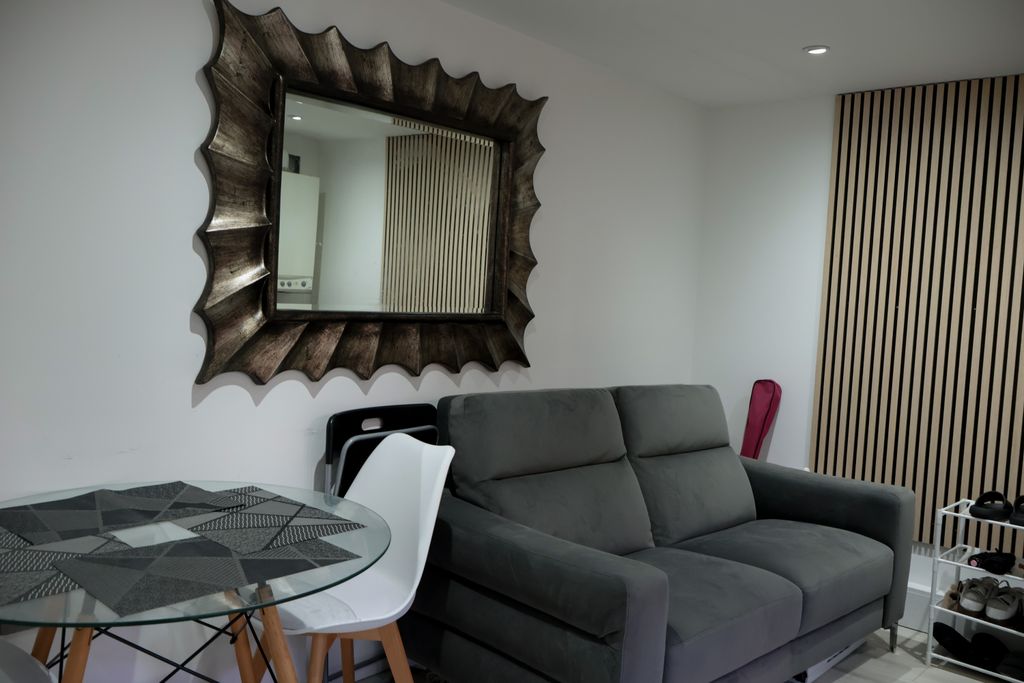 Property photo 3 of 36