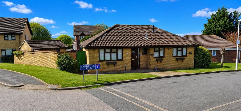 Property photo 1 of 39