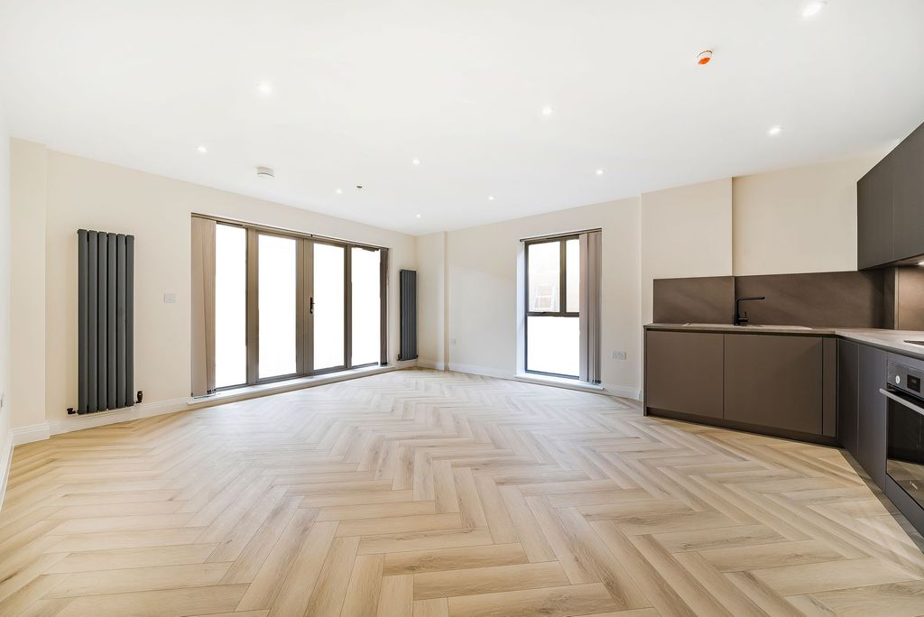 Property photo 3 of 22