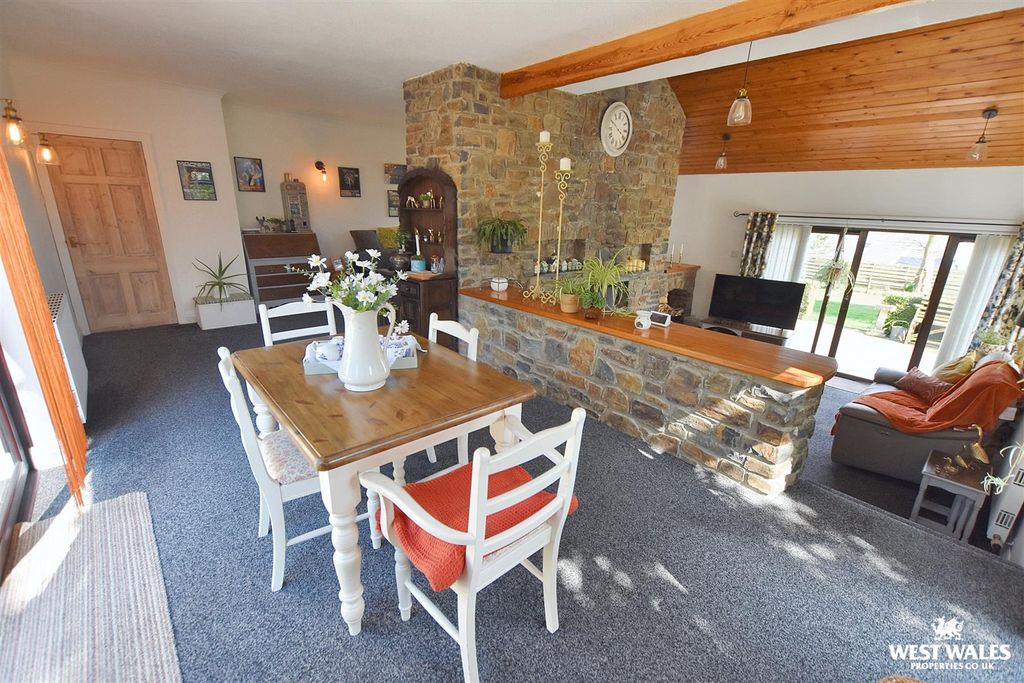 Property photo 2 of 35 3 (56).Jpg