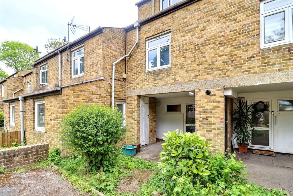 Property photo 2 of 16 Picture No. 18