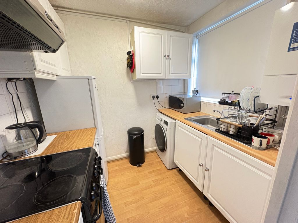 Property photo 2 of 11 Image