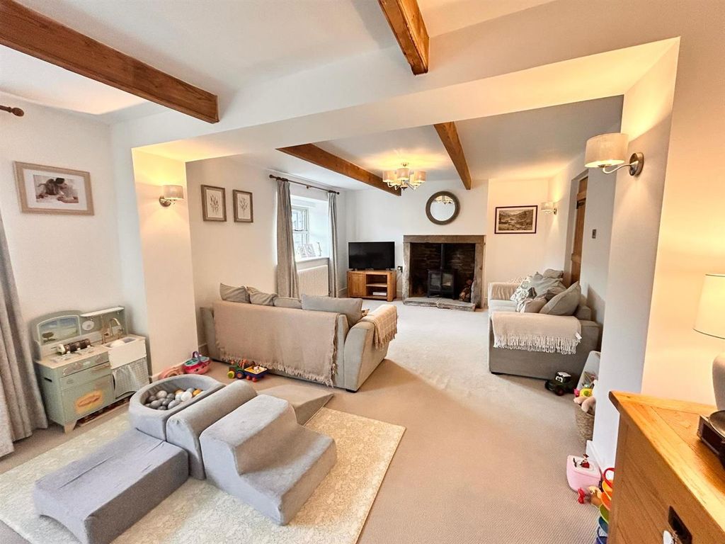 Property photo 3 of 27 Whatsapp Image 2026-03-31 At 8.47.45 Pm.Jpeg