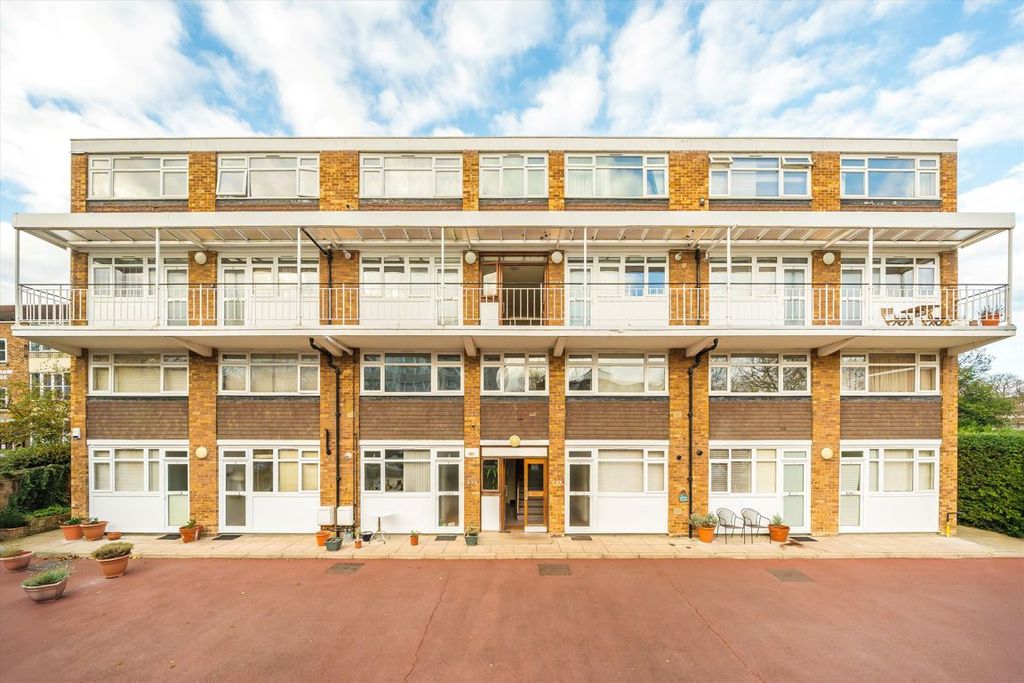 Property photo 1 of 6