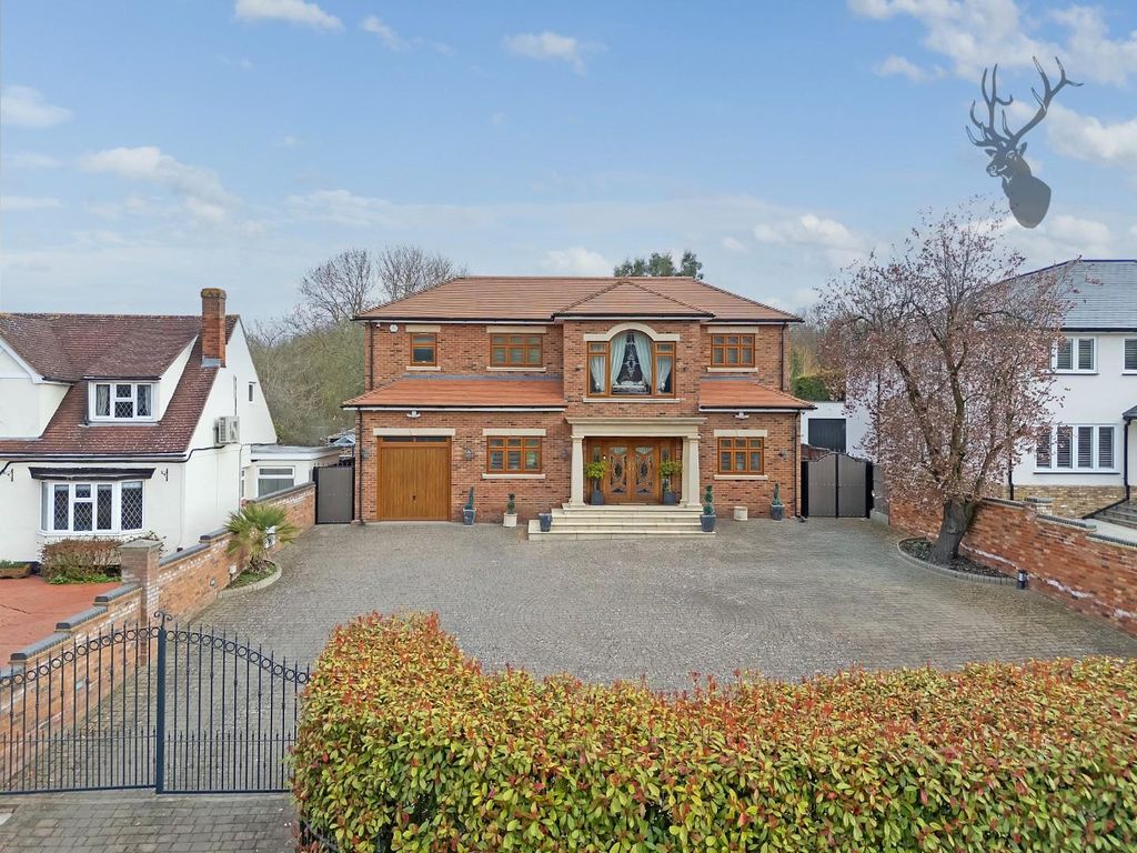 Property photo 1 of 35