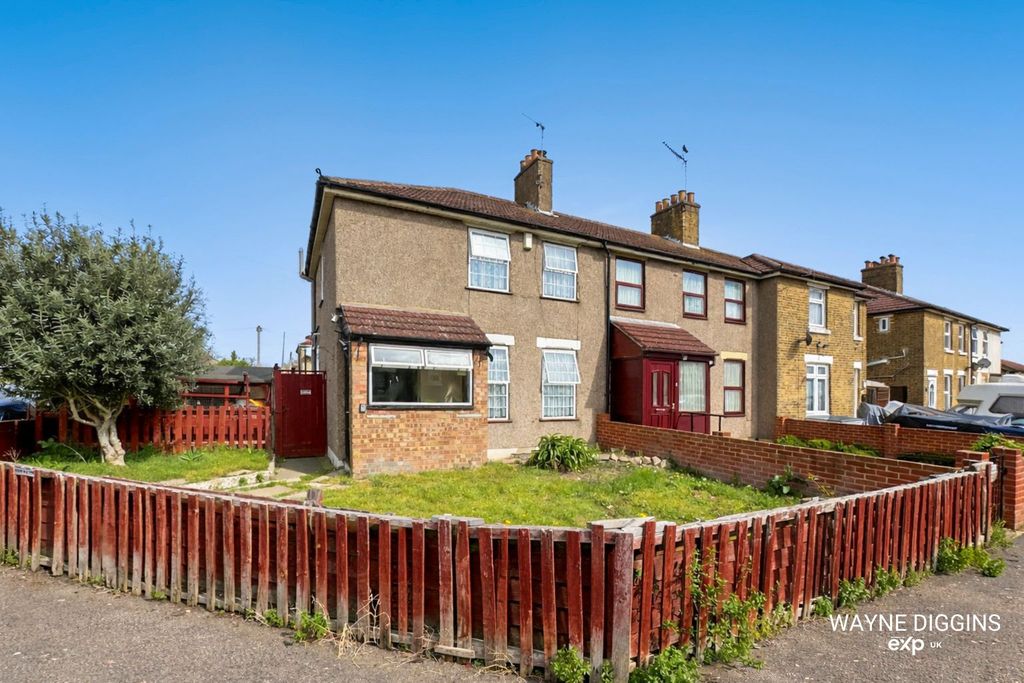 Property photo 1 of 21