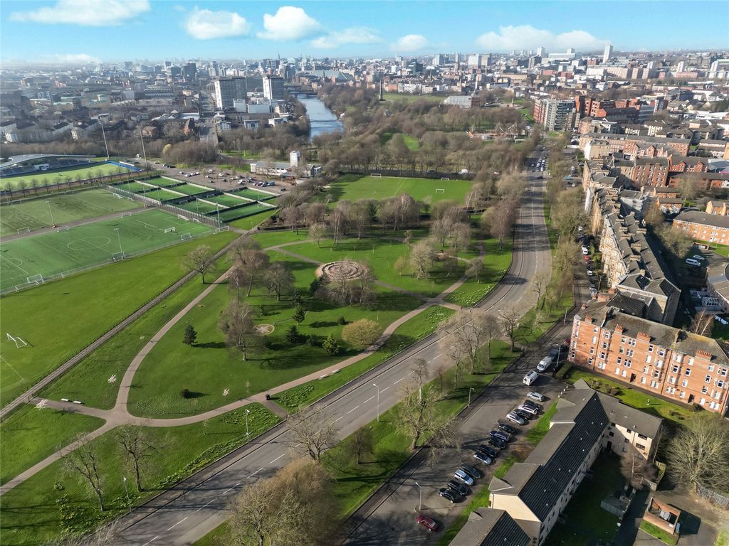 Property photo 2 of 23 Picture No. 01