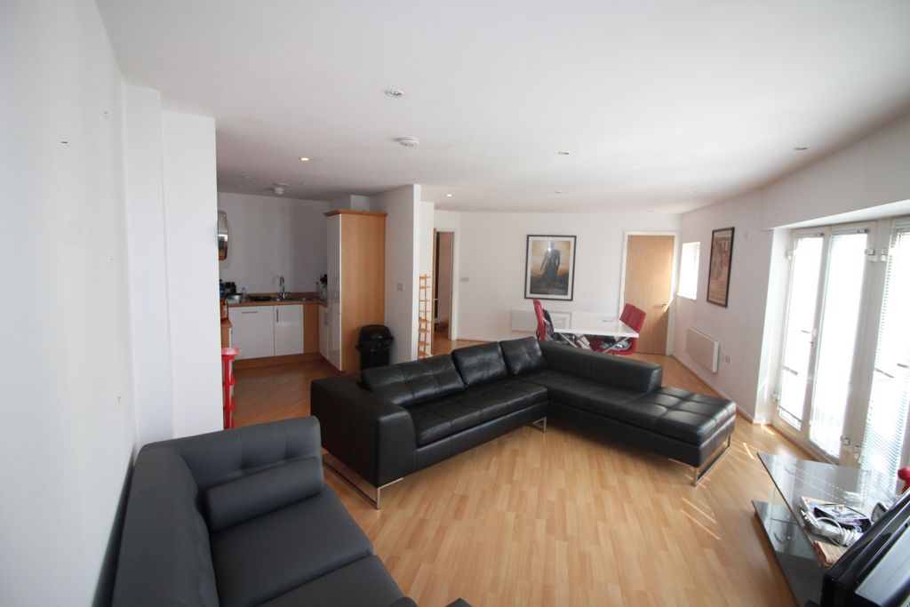 Property photo 3 of 6