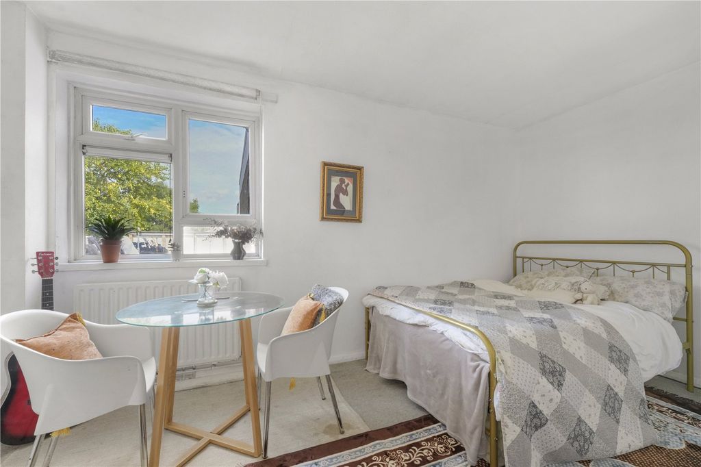 Property photo 2 of 12 Picture No. 05