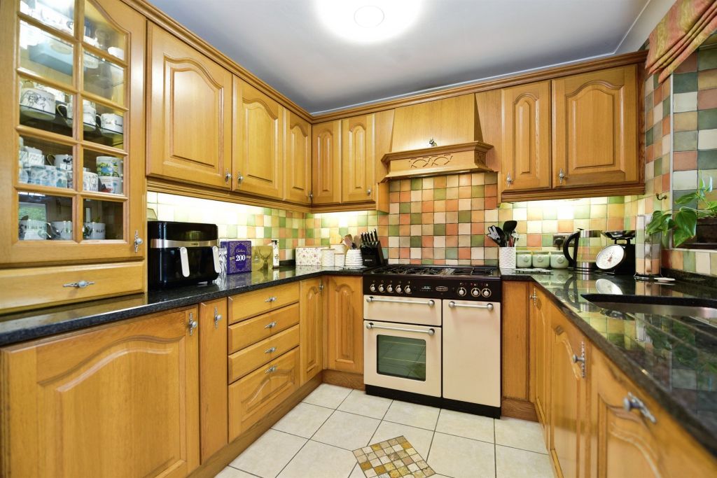 Property photo 3 of 15