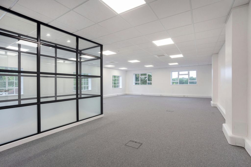 Property photo 3 of 10 The Mill Heathrow Business Centre 324811 19.Jpg