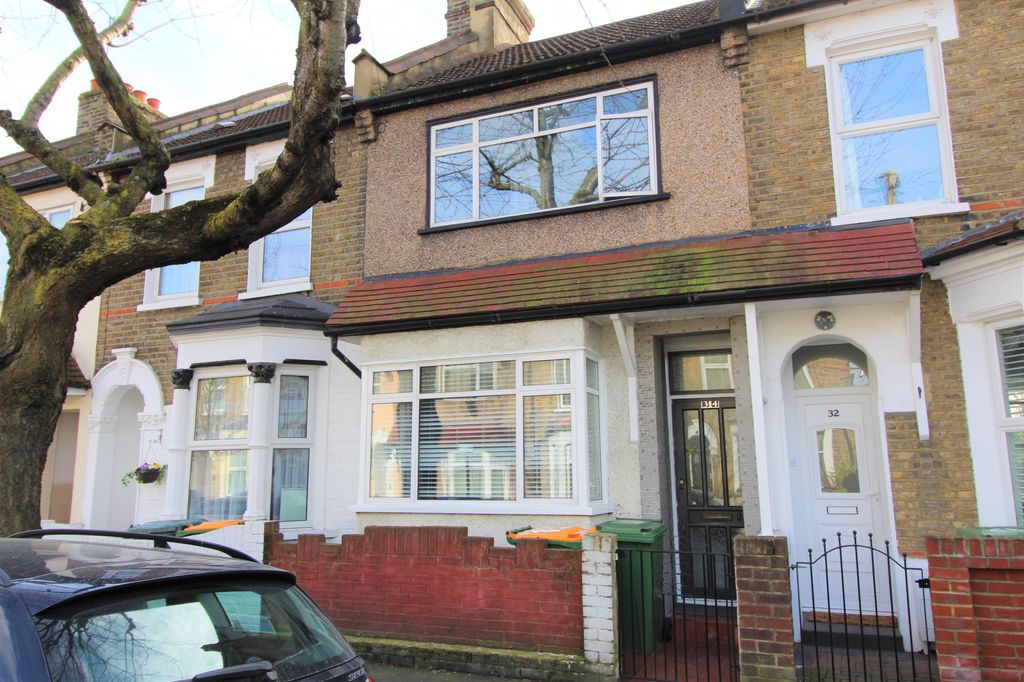 Property photo 1 of 9