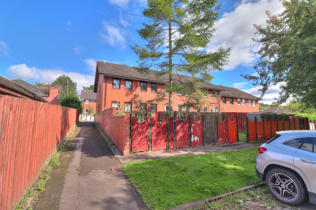 Property photo 1 of 17 Img_8443_4_5