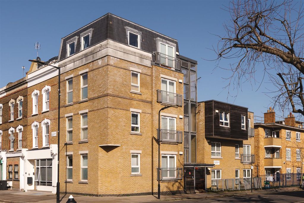 Property photo 2 of 16 Elderfield Road-1.Jpg