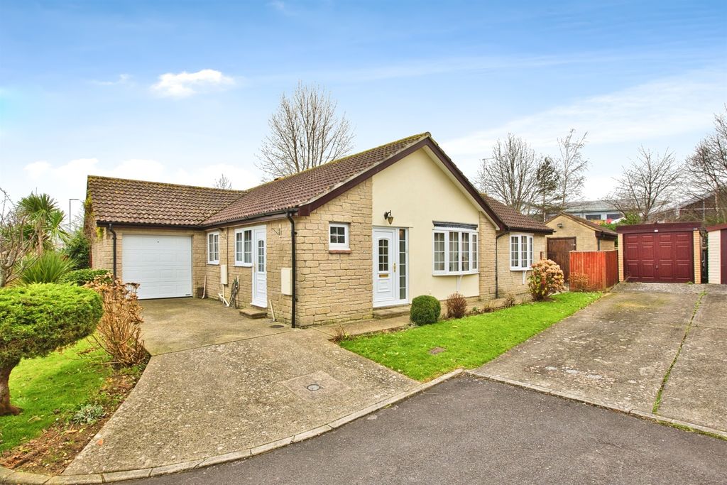 Property photo 1 of 19