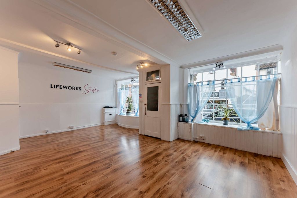 Property photo 2 of 16 Ground Floor Shop