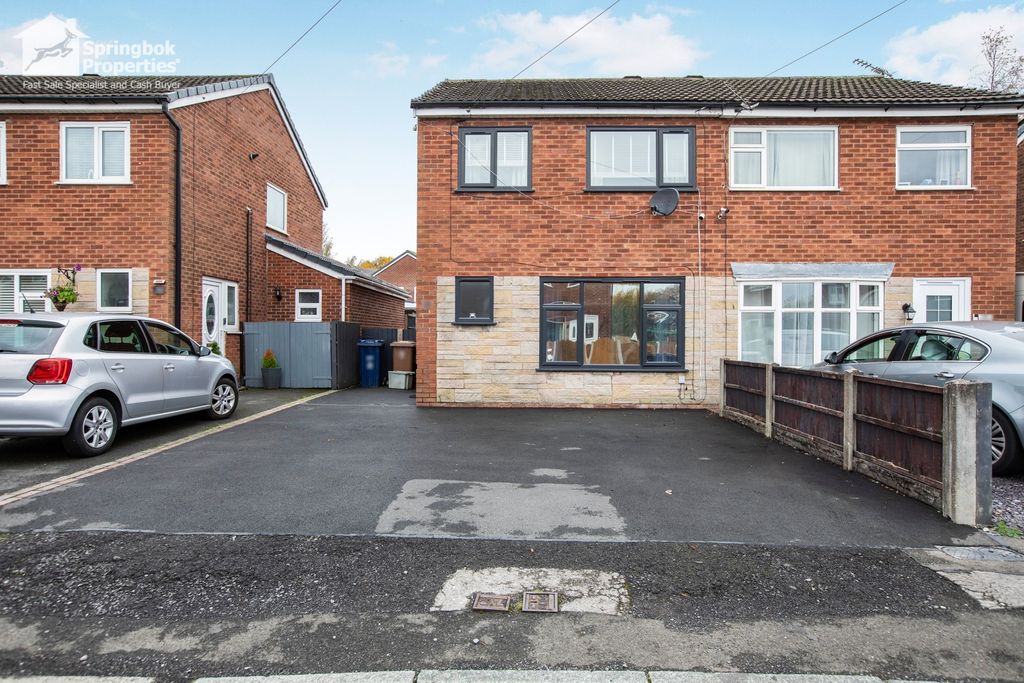 Property photo 1 of 17 Front View