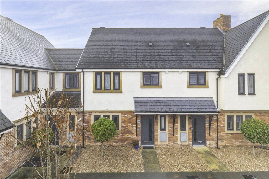 Property photo 1 of 20 Front