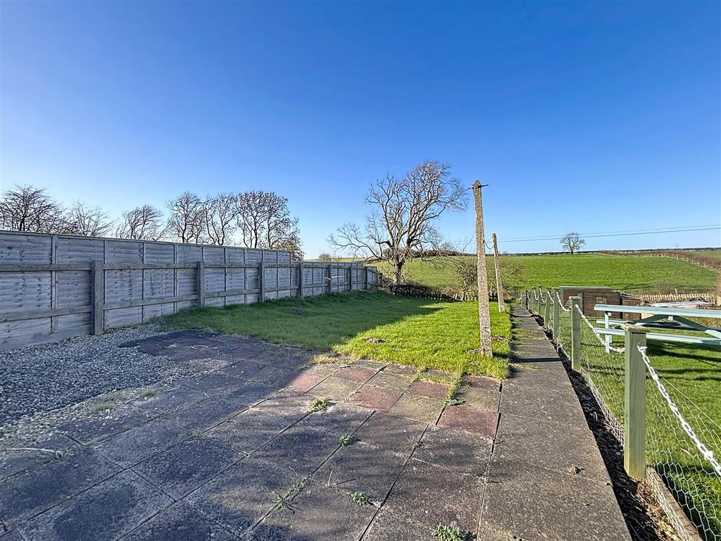 Property photo 2 of 25 Rear Garden