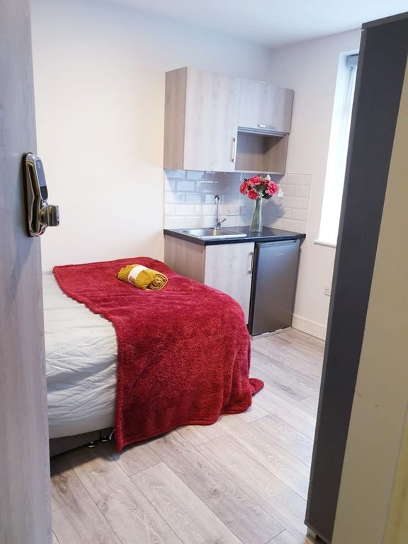 Property photo 2 of 6