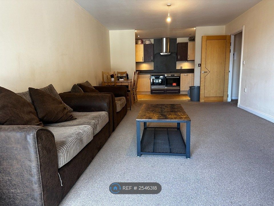 Property photo 1 of 8 Living Room