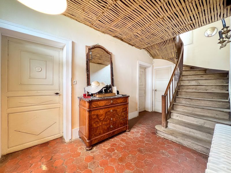 Property photo 2 of 25 Photo 23