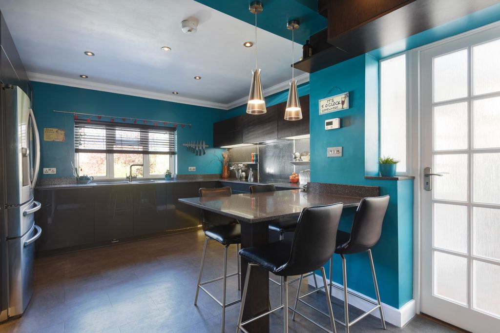 Property photo 2 of 28 40263724