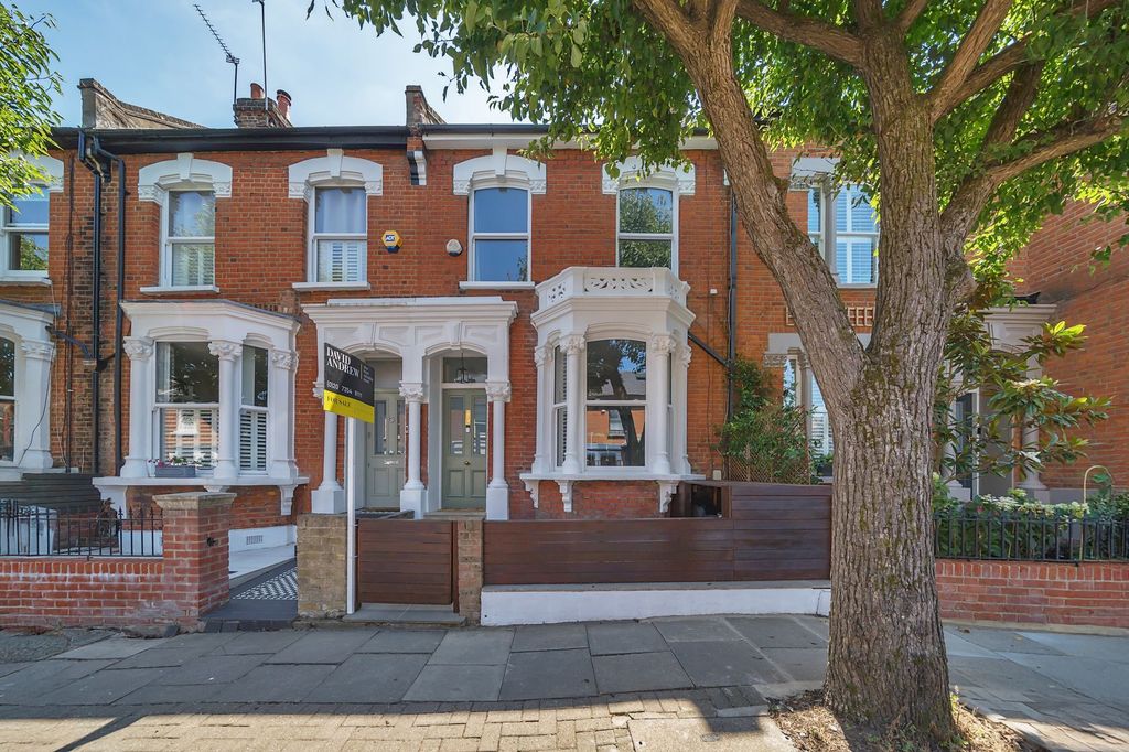 Property photo 2 of 19