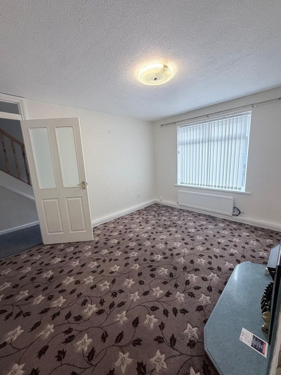 Property photo 3 of 9 Image