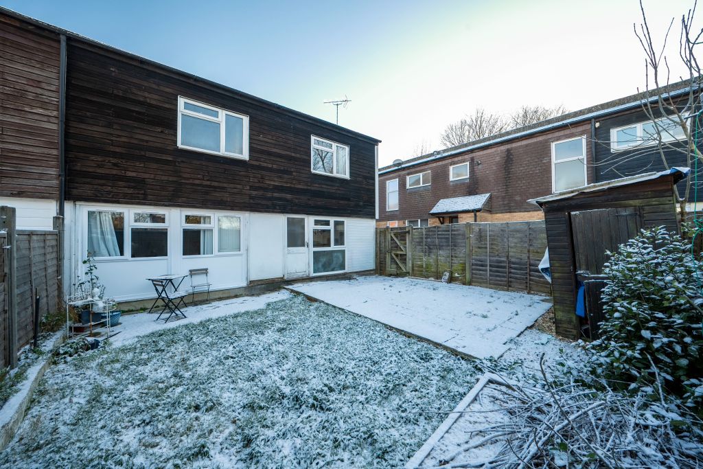 Property photo 2 of 21