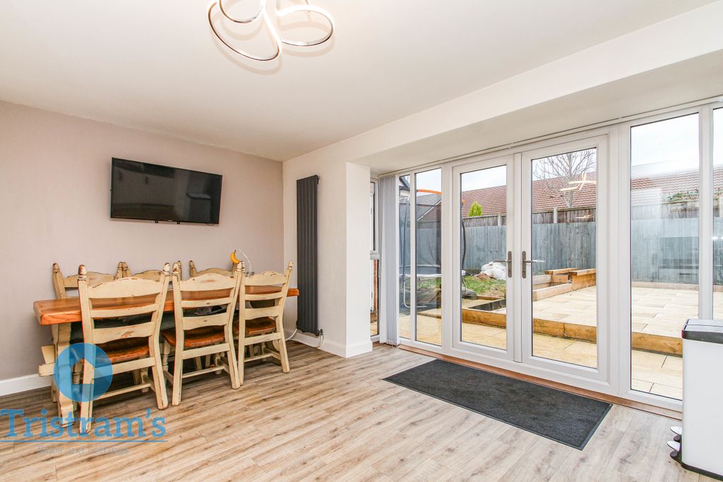 Property photo 3 of 28 Img_3565