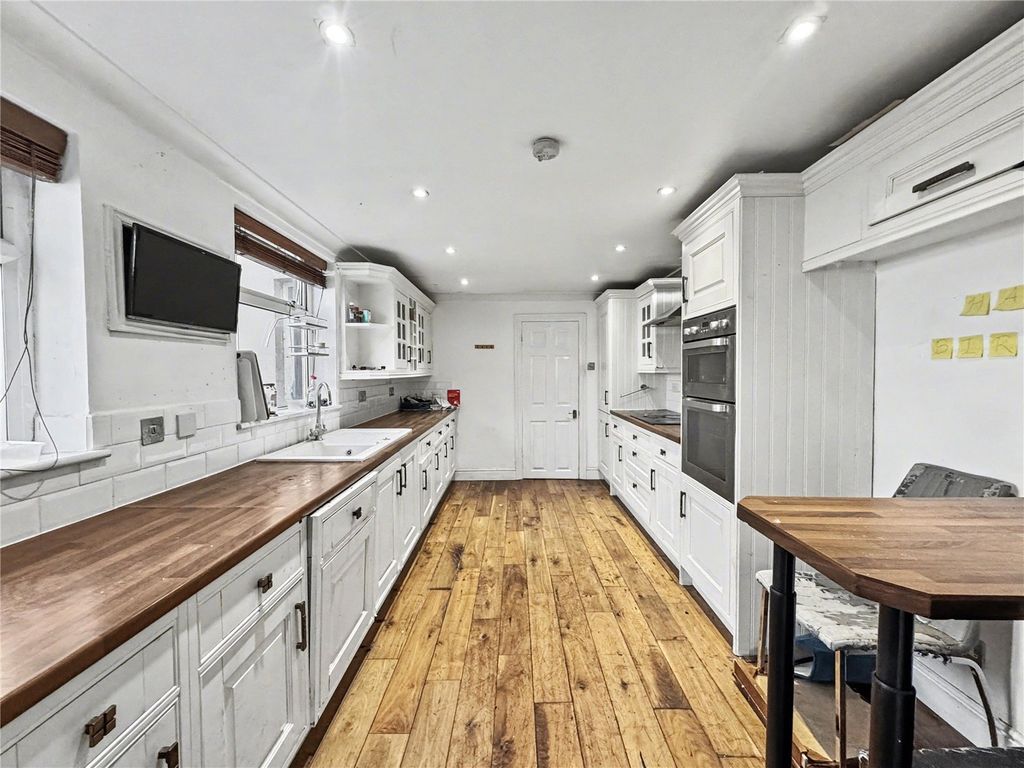 Property photo 3 of 13 Picture No. 13