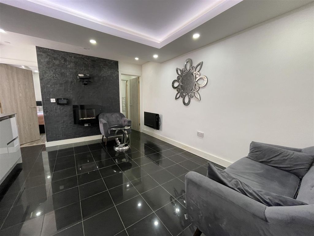 Property photo 2 of 9 Img_1354.Jpg