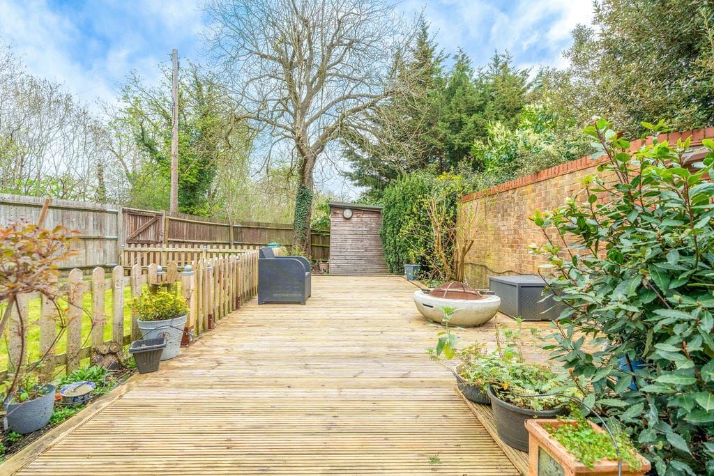 Property photo 3 of 25