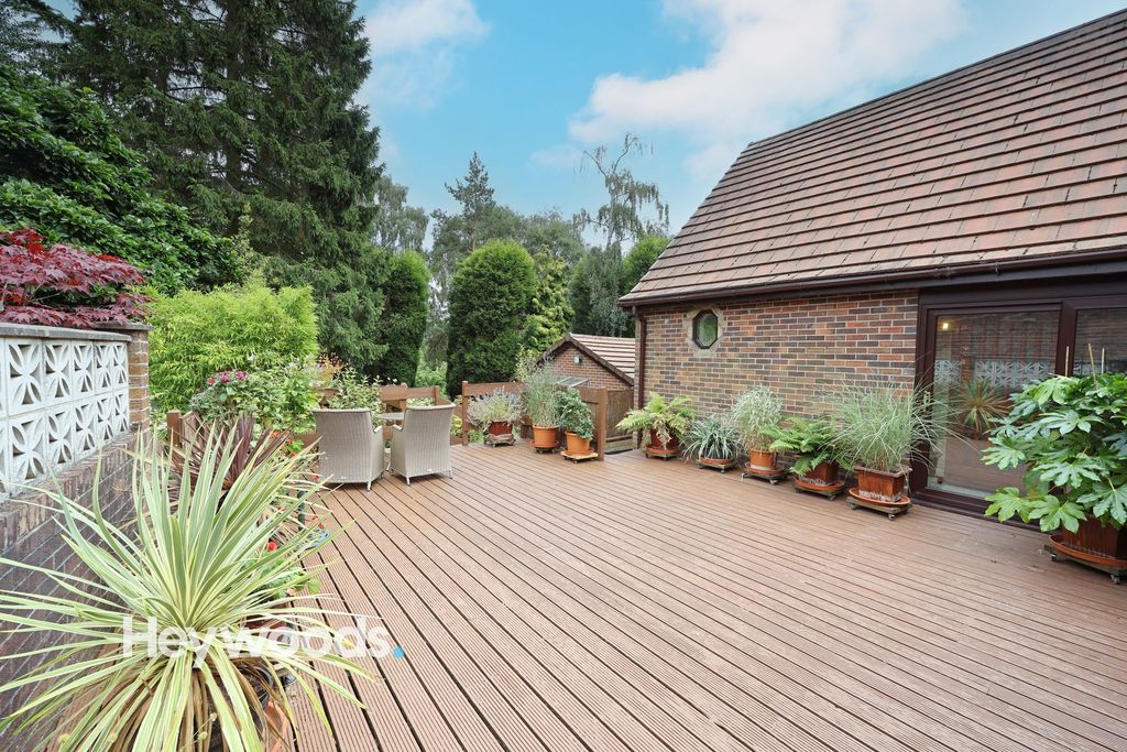 Property photo 3 of 53